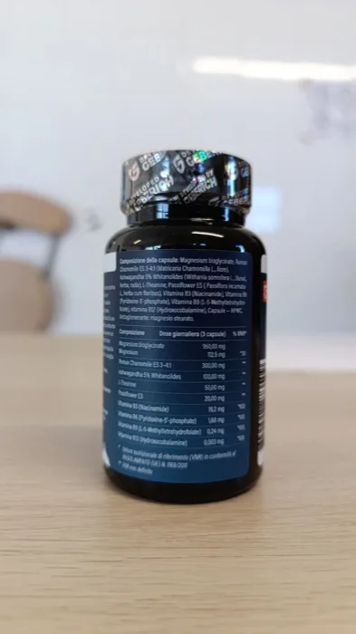 Rückseite der Sedamin Dose mit vollständiger Inhaltsstoffliste und Dosierungstabelle